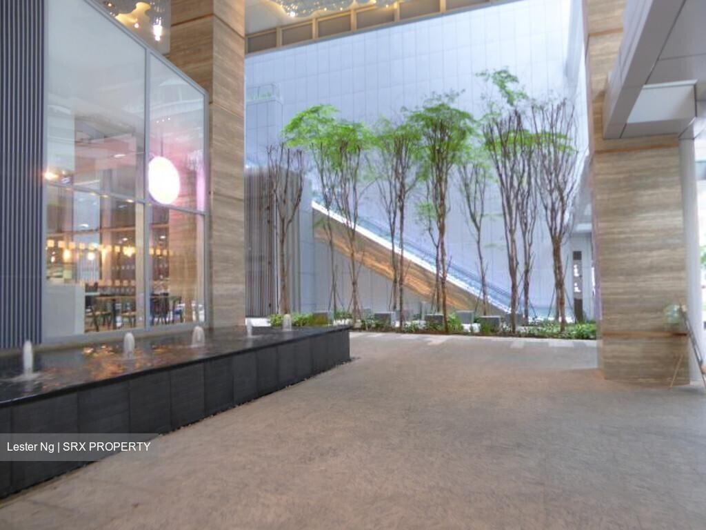 Sbf Center (D1), Retail #328575381